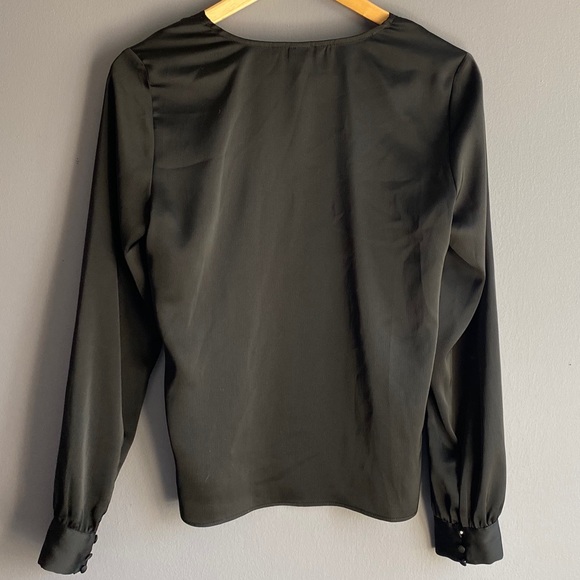 H&M Blouse - Picture 2 of 3